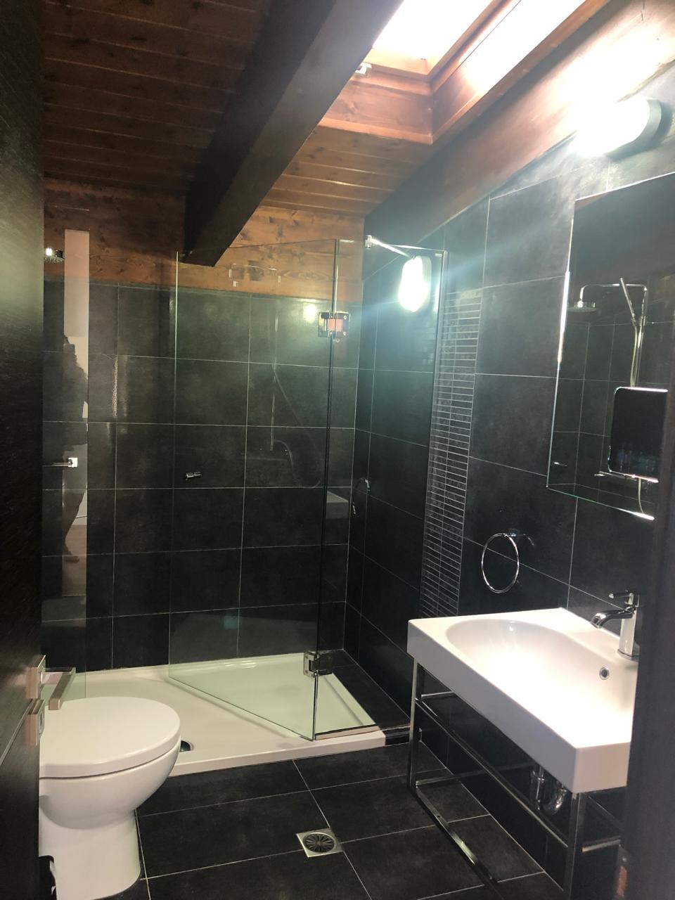 Modern bathroom